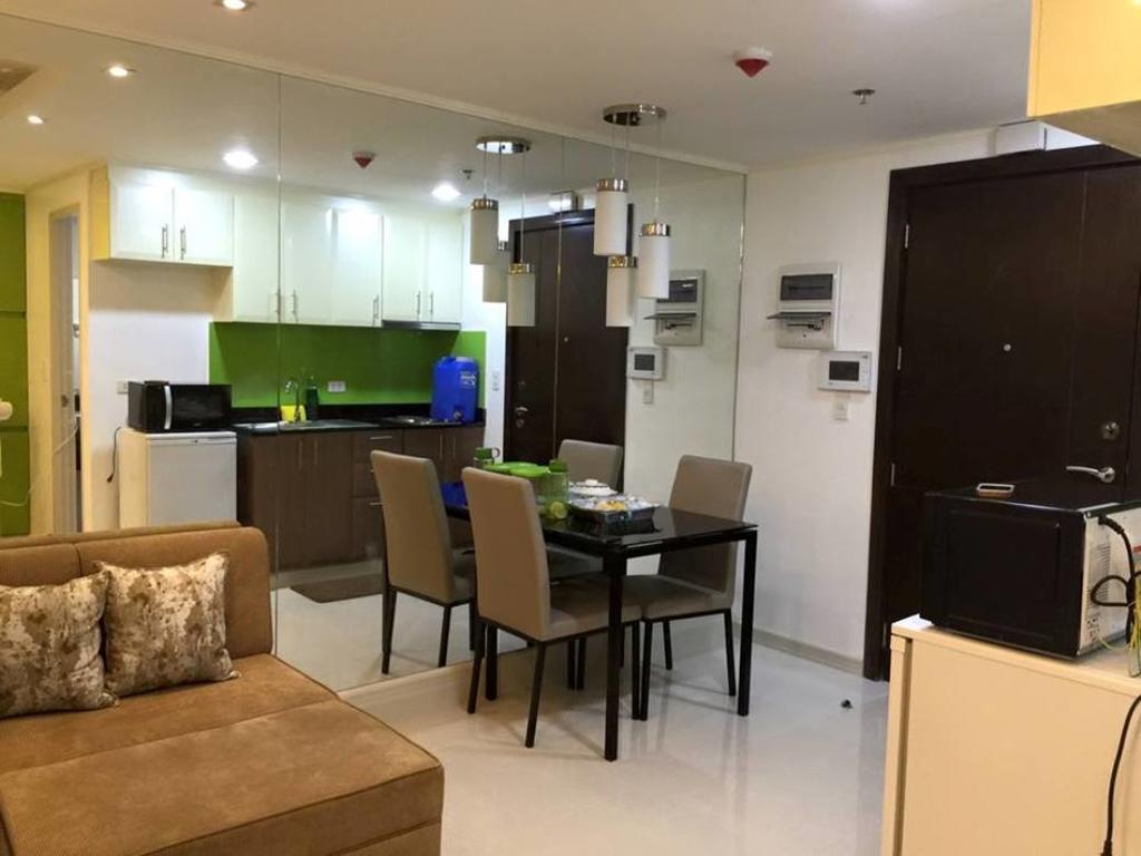 One Palm Tree Condo Manila Bilik gambar